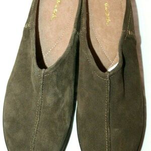 Women's Suede Slip-On Shoes